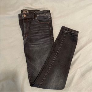 Abercrombie and Fitch size 6s High Rise Super Skinny